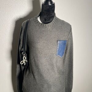 Chic Gray Crewneck Sweater with Blue Patch